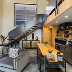Sunny Open Home By Cafecito | Baca Railyard